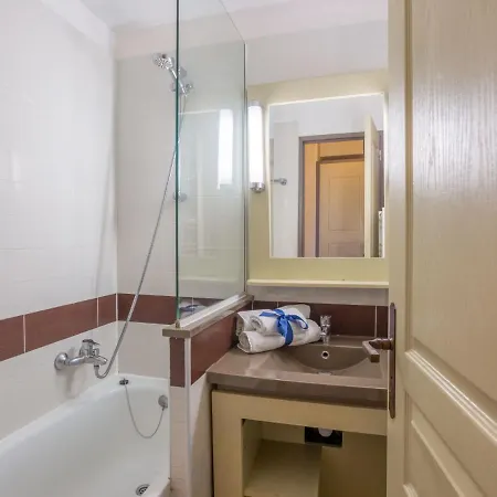 Apartment Village Cap Esterel - Le Belvedere-18 By Interhome *
